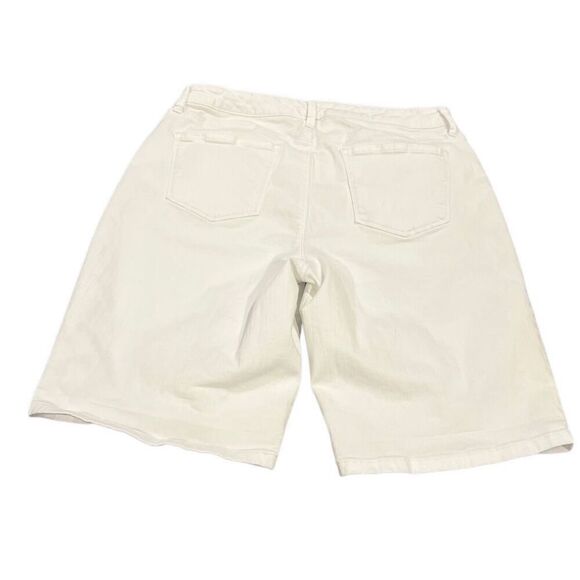 Gloria Vanderbilt extreme White pullover shorts size 10 - Picture 3 of 5